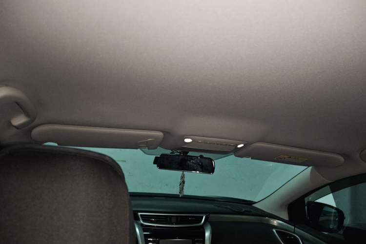 Used Nissan Murano 2021 2.5L XE Two-Wheel Drive Elite Edition Headliner