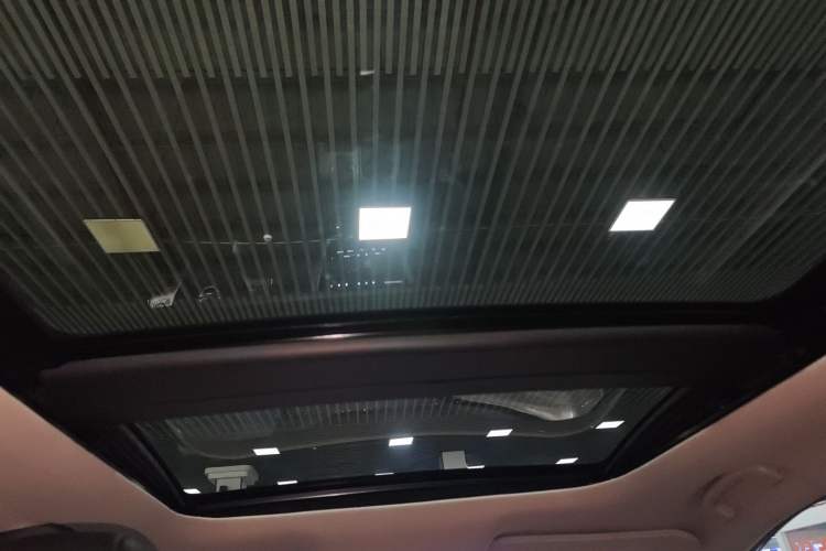 Used Nissan Murano 2021 2.5L XL Two-Wheel Drive Smart Connect Luxury Edition Headliner