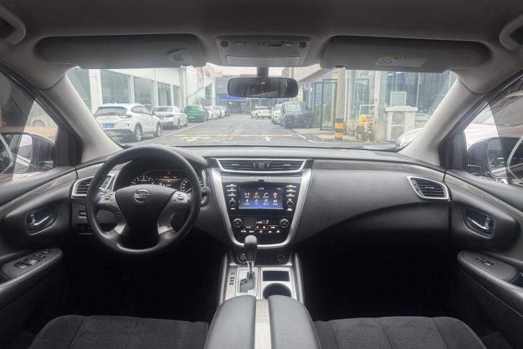 Used Nissan Murano 2021 2.5L XE Two-Wheel Drive Elite Edition Interior 1