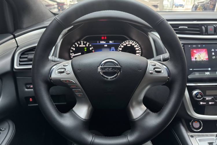 Used Nissan Murano 2021 2.5L XE Two-Wheel Drive Elite Edition Interior 2
