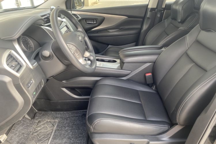 Used Nissan Murano 2021 2.5L XE Two-Wheel Drive Elite Edition Interior 2