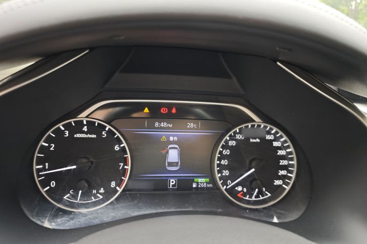Used Nissan Murano 2021 2.5L XE Two-Wheel Drive Elite Edition Interior 3