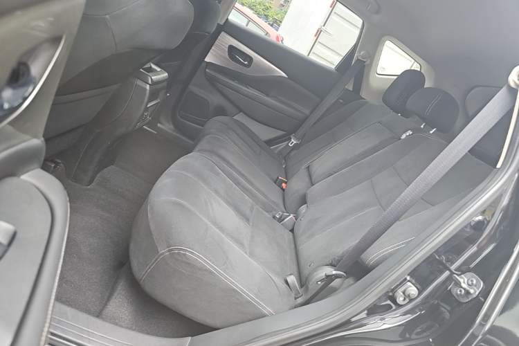 Used Nissan Murano 2021 2.5L XE Two-Wheel Drive Elite Edition Left Rear Seat