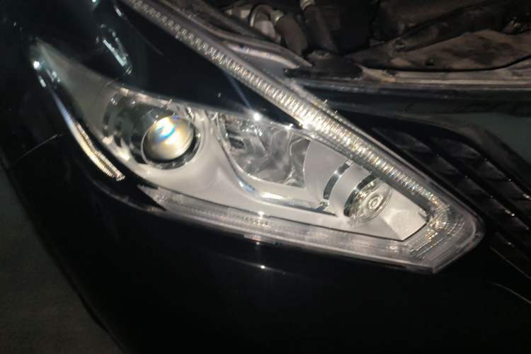 Used Nissan Murano 2021 2.5L XE Two-Wheel Drive Elite Edition Right Front Headlight