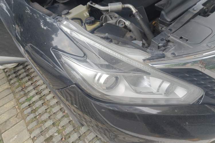 Used Nissan Murano 2021 2.5L XE Two-Wheel Drive Elite Edition Right Front Headlight