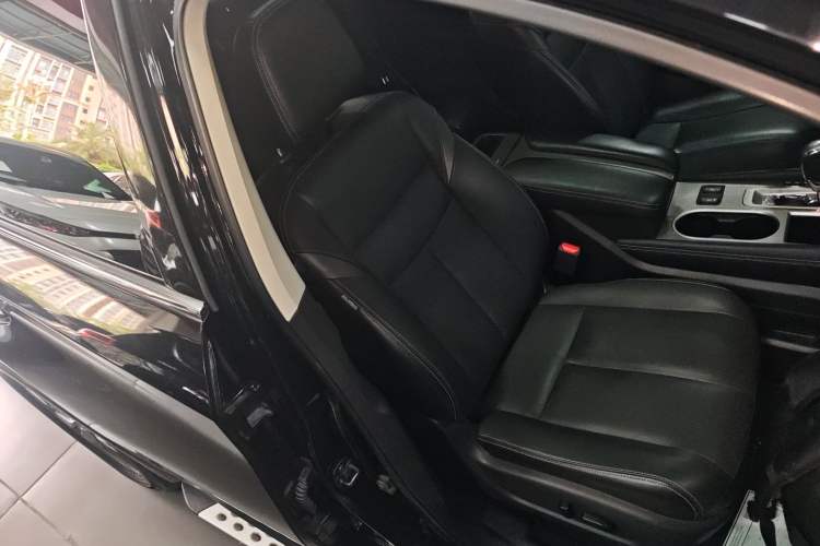 Used Nissan Murano 2021 2.5L XL Two-Wheel Drive Smart Connect Luxury Edition Right Front Seat