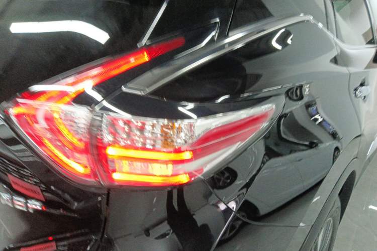 Used Nissan Murano 2021 2.5L XE Two-Wheel Drive Elite Edition Right Rear Taillight