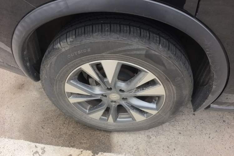 Used Nissan Murano 2021 2.5L XE Two-Wheel Drive Elite Edition Right Rear Wheel Hub