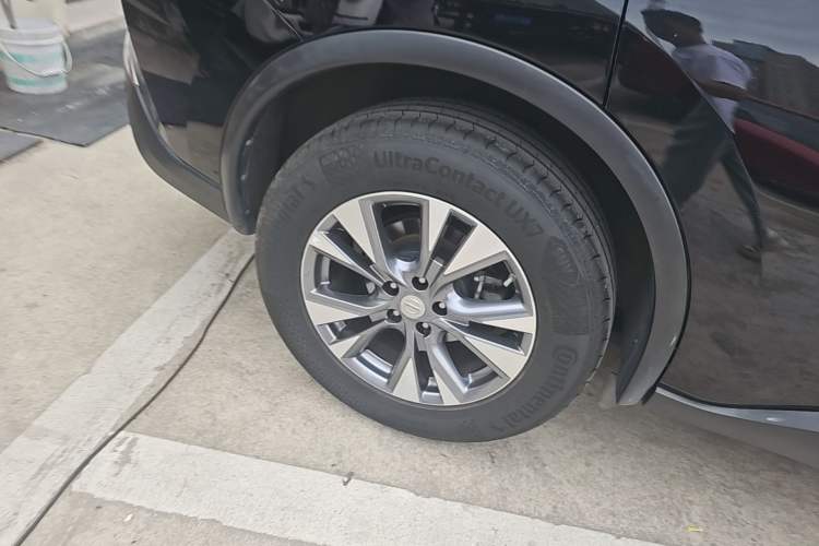 Used Nissan Murano 2021 2.5L XE Two-Wheel Drive Elite Edition Right Rear Wheel Hub