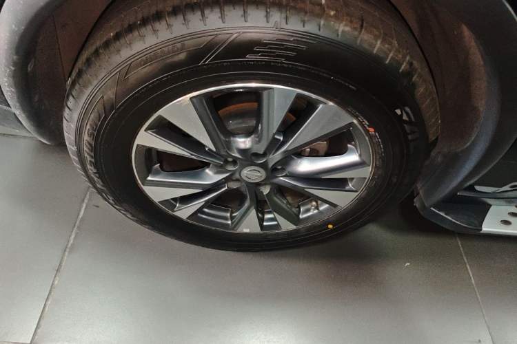 Used Nissan Murano 2021 2.5L XL Two-Wheel Drive Smart Connect Luxury Edition Right Rear Wheel Hub