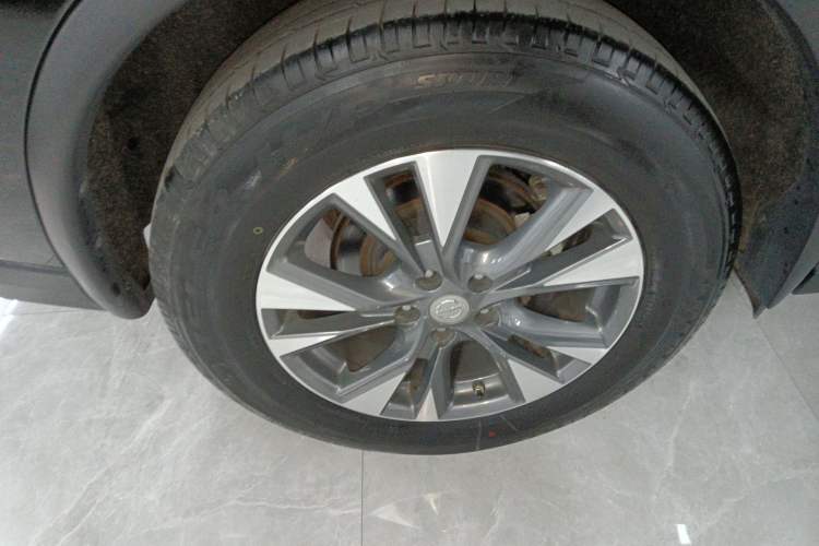 Used Nissan Murano 2021 2.5L XE Two-Wheel Drive Elite Edition Right Rear Wheel Hub