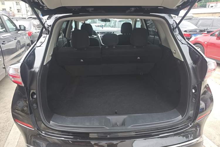 Used Nissan Murano 2021 2.5L XE Two-Wheel Drive Elite Edition Trunk
