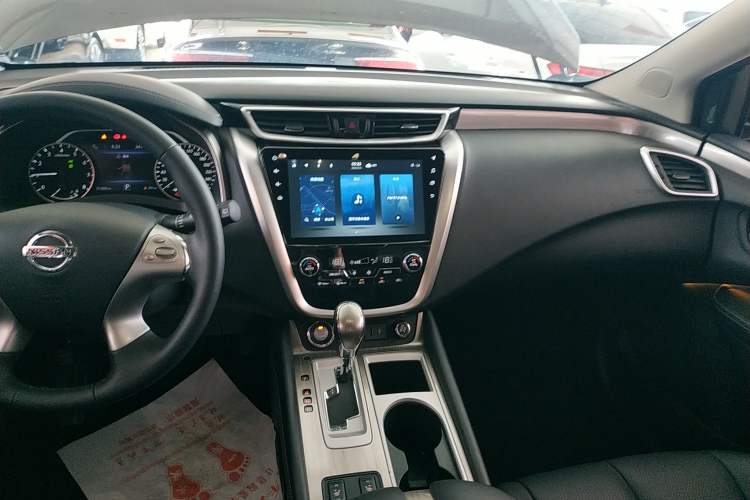 Used Nissan Murano 2021 2.5L XL Two-Wheel Drive Smart Connect Luxury Edition Audio And AC Panel