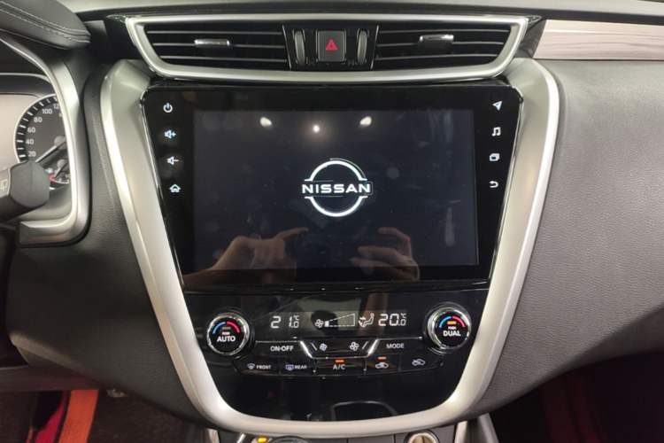 Used Nissan Murano 2021 2.5L XL Two-Wheel Drive Smart Connect Luxury Edition Audio And AC Panel