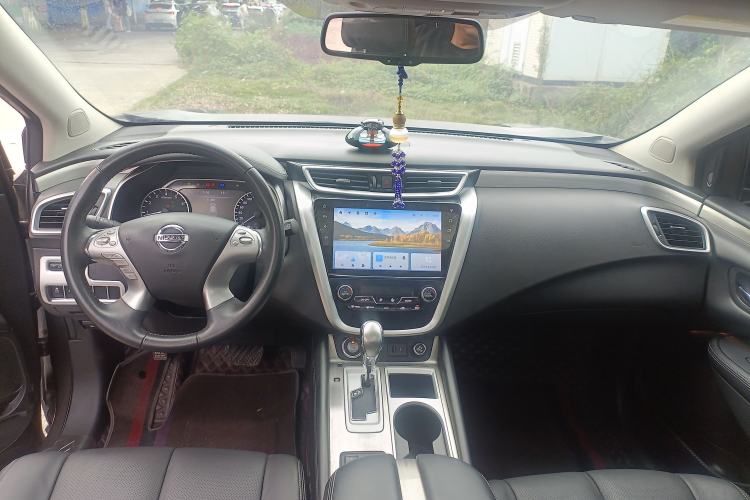 Used Nissan Murano 2021 2.5L XL Two-Wheel Drive Smart Connect Luxury Edition Center Console