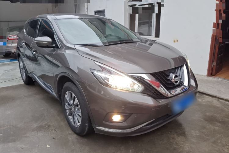 Used Nissan Murano 2021 2.5L XE Two-Wheel Drive Elite Edition Front Right 45 Deg