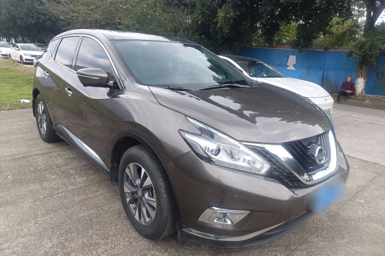Used Nissan Murano 2021 2.5L XL Two-Wheel Drive Smart Connect Luxury Edition Front Right 45 Deg