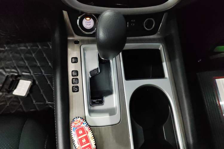 Used Nissan Murano 2021 2.5L XE Two-Wheel Drive Elite Edition Gear Lever