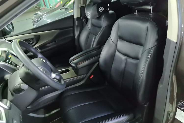 Used Nissan Murano 2021 2.5L XE Two-Wheel Drive Elite Edition Left Front Seat