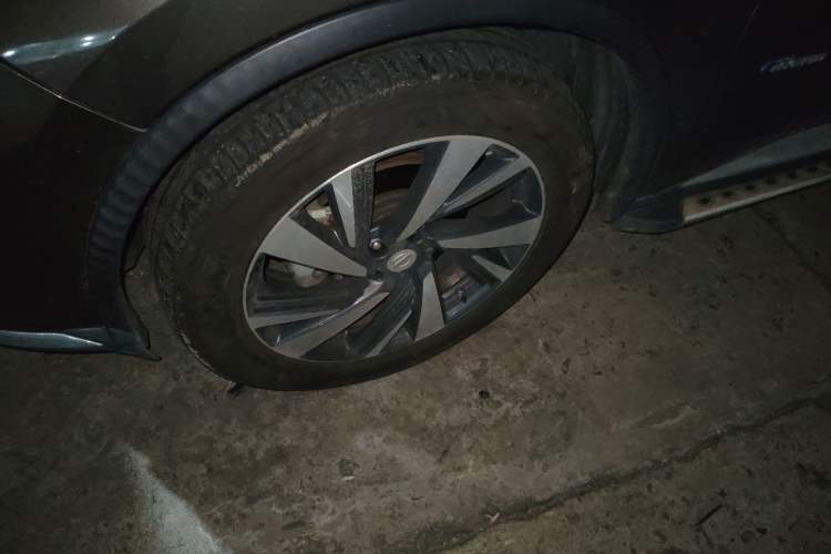 Used Nissan Murano 2021 2.5 S/C HEV XE Four-Wheel Drive Hybrid SmartConnect Prestige Edition Left Front Wheel Hub