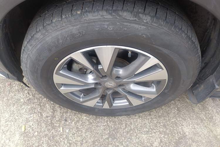 Used Nissan Murano 2021 2.5L XL Two-Wheel Drive Smart Connect Luxury Edition Left Front Wheel Hub