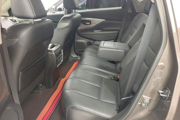 Used Nissan Murano 2021 2.5L XL Two-Wheel Drive Smart Connect Luxury Edition Left Rear Seat