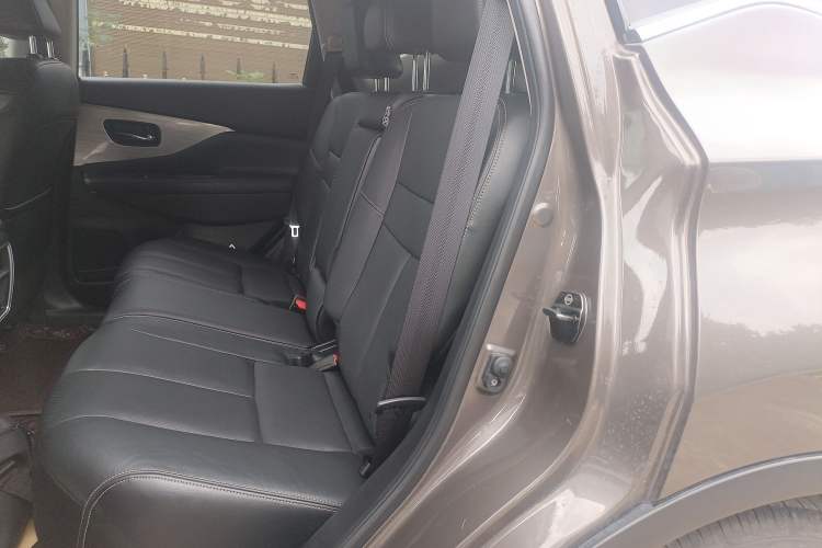 Used Nissan Murano 2021 2.5L XL Two-Wheel Drive Smart Connect Luxury Edition Left Rear Seat