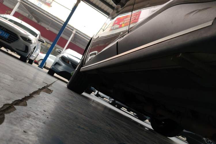 Used Nissan Murano 2021 2.5 S/C HEV XE Four-Wheel Drive Hybrid SmartConnect Prestige Edition Left Side Sill