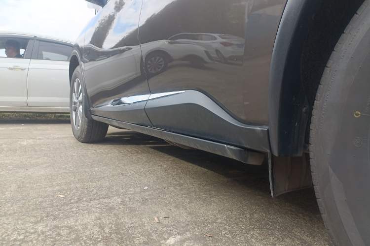 Used Nissan Murano 2021 2.5L XL Two-Wheel Drive Smart Connect Luxury Edition Left Side Sill