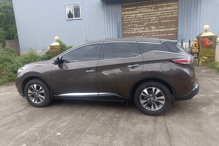 Used Nissan Murano 2021 2.5L XL Two-Wheel Drive Smart Connect Luxury Edition Left Side
