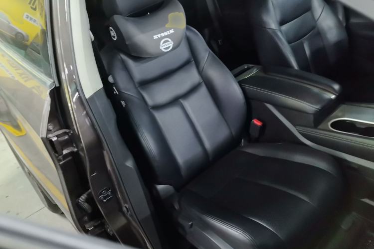 Used Nissan Murano 2021 2.5L XE Two-Wheel Drive Elite Edition Right Front Seat