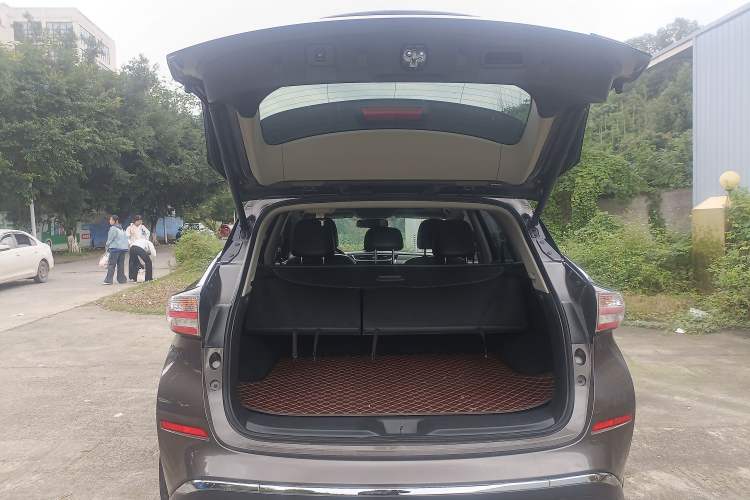 Used Nissan Murano 2021 2.5L XL Two-Wheel Drive Smart Connect Luxury Edition Trunk