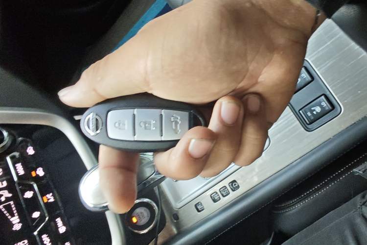 Used Nissan Murano 2021 2.5L XL Two-Wheel Drive Smart Connect Luxury Edition Vehicle Key