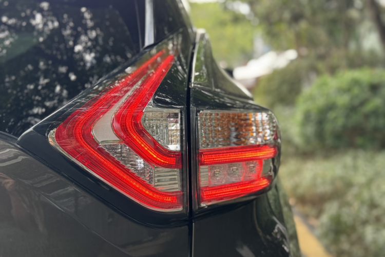 Used Nissan Murano 2021 2.5L XL Two-Wheel Drive Smart Connect Luxury Edition Exterior 2