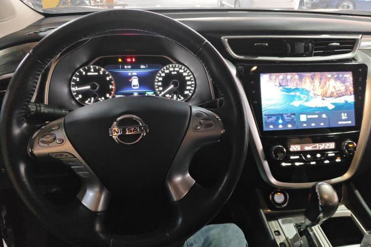 Used Nissan Murano 2021 2.5L XL Two-Wheel Drive Smart Connect Luxury Edition Interior 2