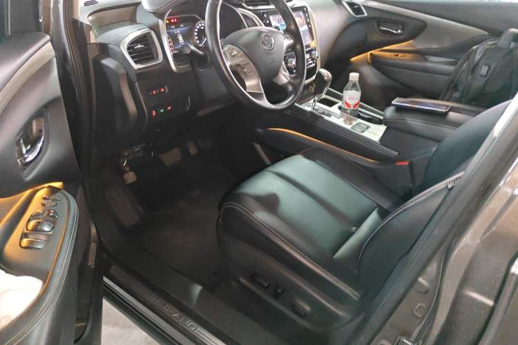 Used Nissan Murano 2021 2.5L XL Two-Wheel Drive Smart Connect Luxury Edition Interior 3