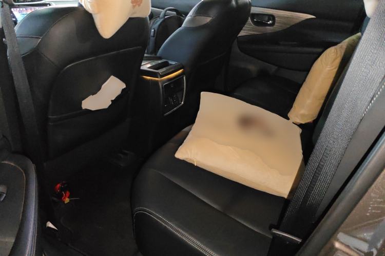 Used Nissan Murano 2021 2.5L XL Two-Wheel Drive Smart Connect Luxury Edition Interior 4