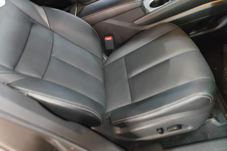Used Nissan Murano 2021 2.5L XL Two-Wheel Drive Smart Connect Luxury Edition Right Front Seat