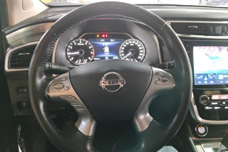 Used Nissan Murano 2021 2.5L XL Two-Wheel Drive Smart Connect Luxury Edition Steering Wheel