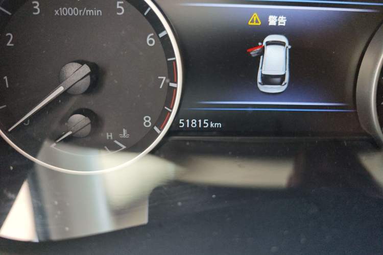 Used Nissan Murano 2021 2.5L XL Two-Wheel Drive Smart Connect Luxury Edition Odometer Close Up