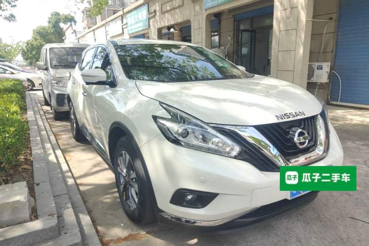 Used Nissan Murano 2021 2.5L XL Two-Wheel Drive Smart Connect Luxury Edition Front Right 45 Deg