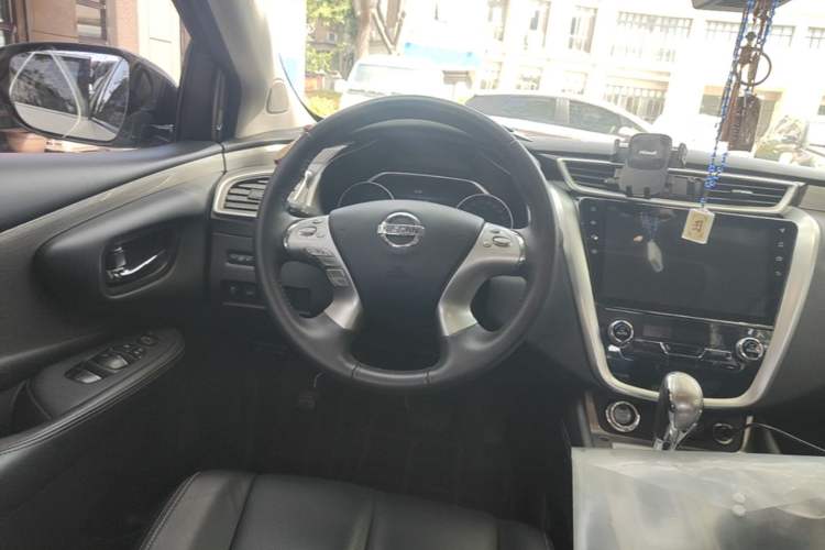 Used Nissan Murano 2021 2.5L XL Two-Wheel Drive Smart Connect Luxury Edition Steering Wheel