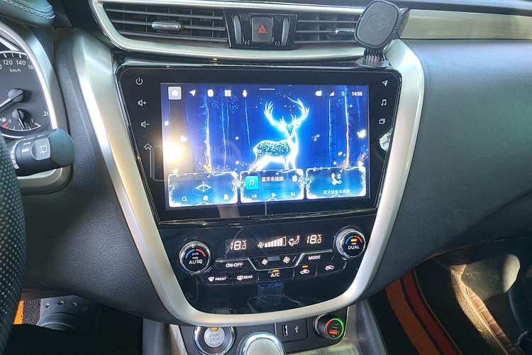 Used Nissan Murano 2021 2.5L XL Two-Wheel Drive Smart Connect Luxury Edition Audio And AC Panel