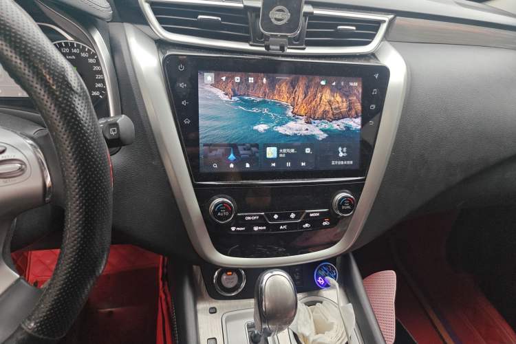 Used Nissan Murano 2021 2.5 S/C HEV XE Four-Wheel Drive Hybrid SmartConnect Prestige Edition Audio And AC Panel