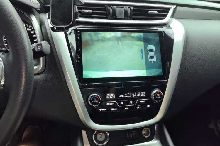 Used Nissan Murano 2021 2.5L XE Two-Wheel Drive Elite Edition Audio And AC Panel