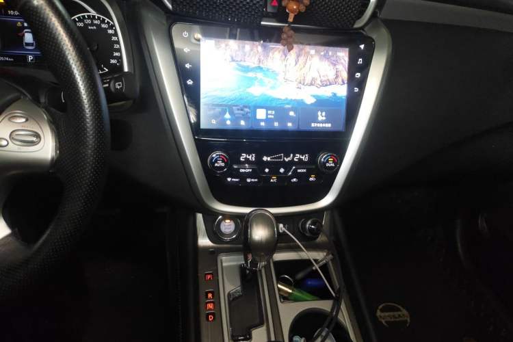 Used Nissan Murano 2021 2.5L XL Two-Wheel Drive Smart Connect Luxury Edition Audio And AC Panel