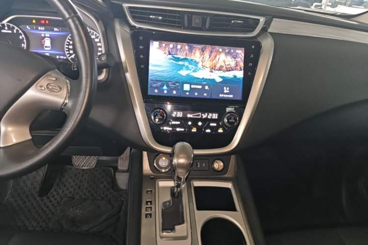 Used Nissan Murano 2021 2.5L XL Two-Wheel Drive Smart Connect Luxury Edition Audio And AC Panel