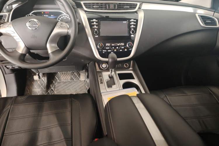 Used Nissan Murano 2021 2.5L XE Two-Wheel Drive Elite Edition Audio And AC Panel