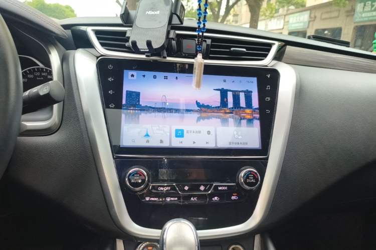 Used Nissan Murano 2021 2.5L XL Two-Wheel Drive Smart Connect Luxury Edition Audio And AC Panel