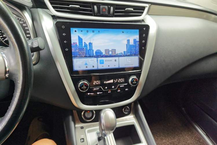 Used Nissan Murano 2021 2.5L XL Two-Wheel Drive Smart Connect Luxury Edition Audio And AC Panel